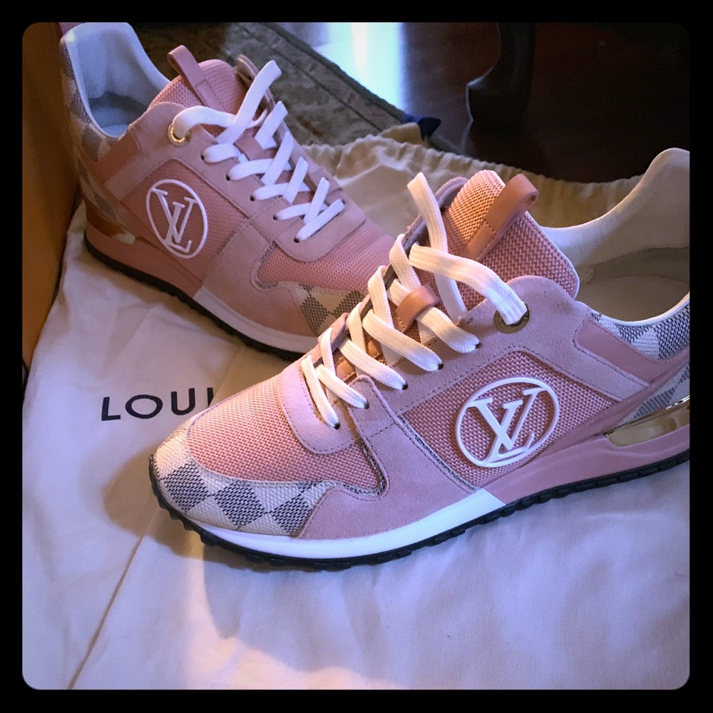 Louis Vuitton Sneakers